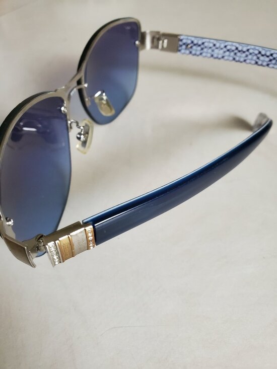 COACH Hayley Sunglasses HC7013B Retired Blue Very Rare main image 10
